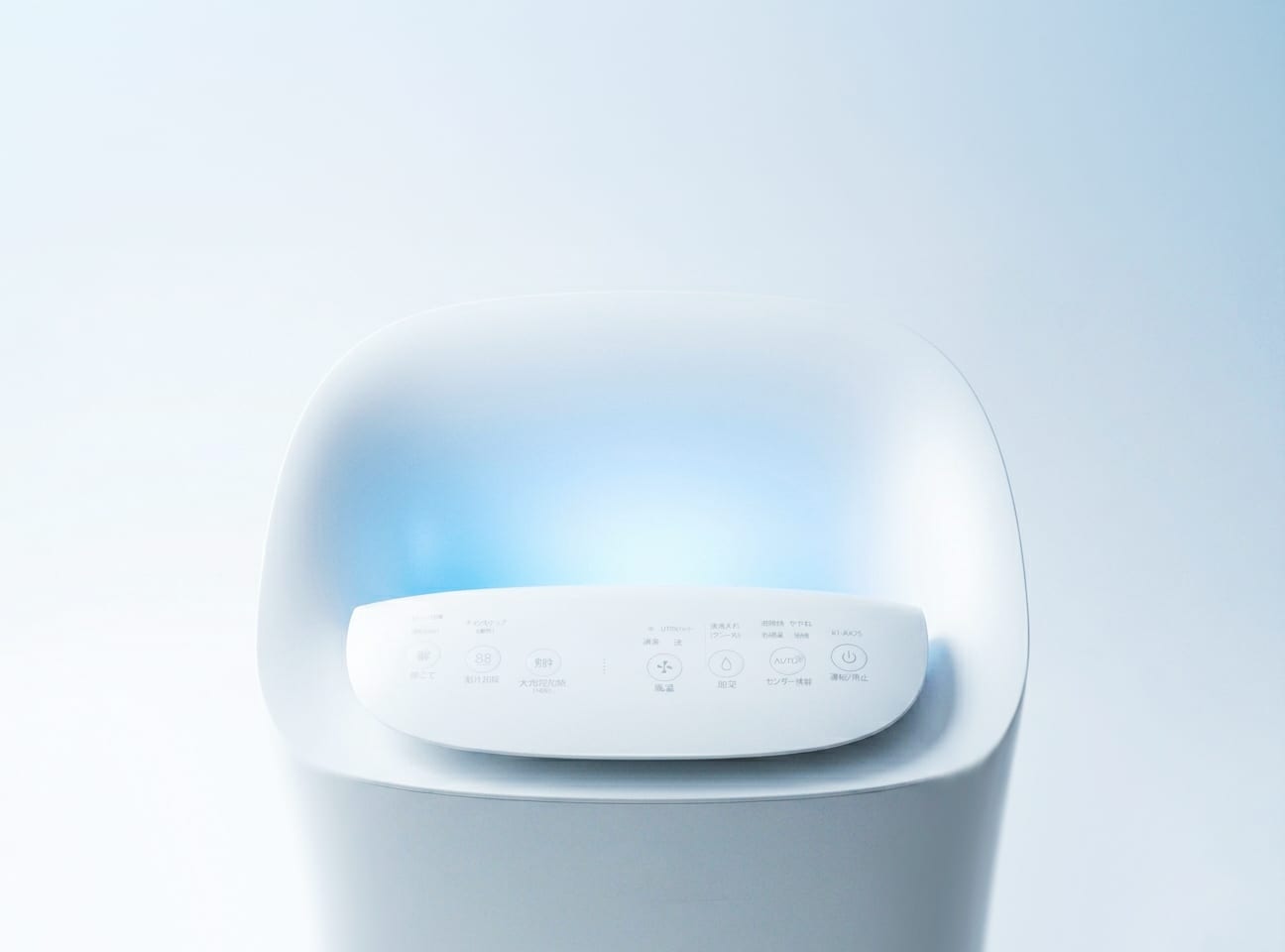 Purest Flow humidifying air purifier in a sunlit room